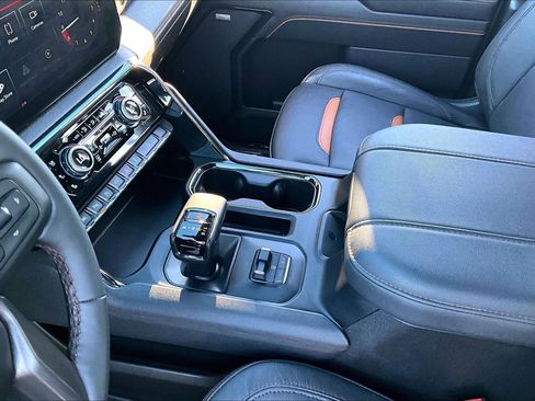 Used 2024 GMC Sierra 1500 AT4 w/ AT4 Premium Package image 14