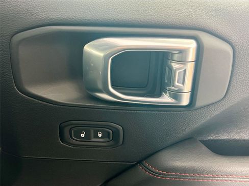 Used 2021 Jeep Wrangler Unlimited Rubicon image 29