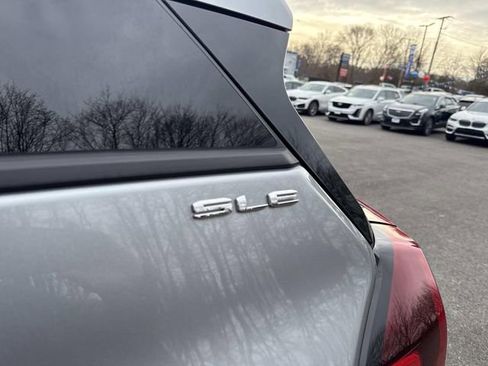 Used 2024 GMC Terrain SLE image 16