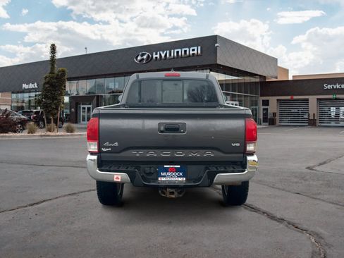 Used 2019 Toyota Tacoma SR5 image 4