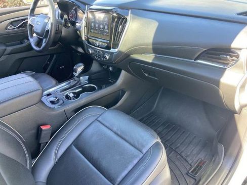 Used 2022 Chevrolet Traverse Premier w/ Redline Edition image 26