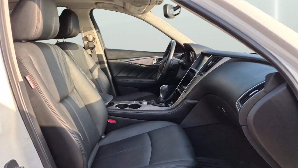 Used 2015 INFINITI Q50 Premium AWD/4WD image 30