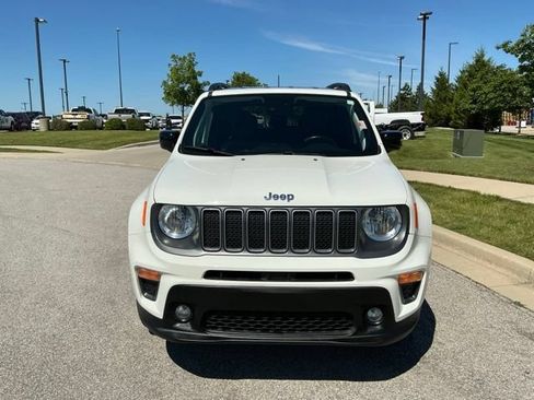 Used 2022 Jeep Renegade Limited AWD/4WD image 9