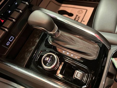 New 2026 GMC Canyon Elevation w/ Convenience Package AWD/4WD image 17