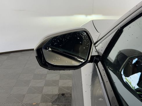 Certified 2024 BMW 760i xDrive w/ Executive Package AWD/4WD image 21