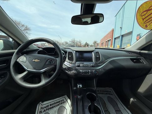 Used 2018 Chevrolet Impala LS image 28