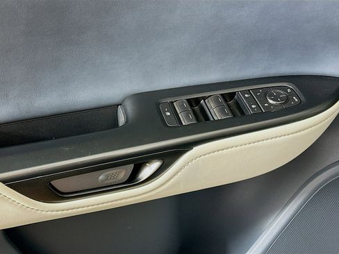 Used 2023 Lexus RZ 450e Premium w/ Technology Package image 15