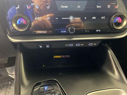 Certified 2023 Lexus RZ 450e Premium w/ Technology Package image 21