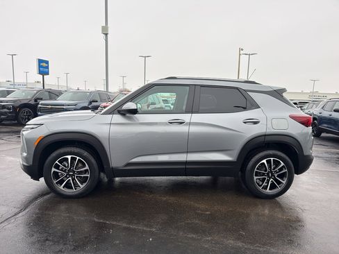 Used 2024 Chevrolet TrailBlazer LT w/ Convenience Package image 6