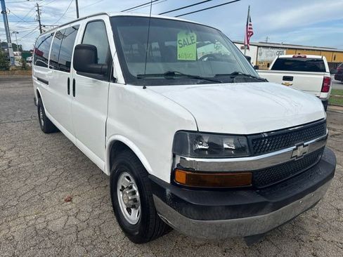 Used 2008 Chevrolet Express 3500 Extended Passenger w/ LT Preferred Equipment Group image 5