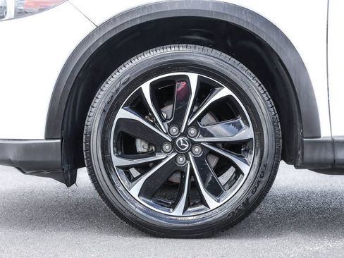 Used 2023 MAZDA CX-5 AWD 2.5 S w/ Premium Package image 17