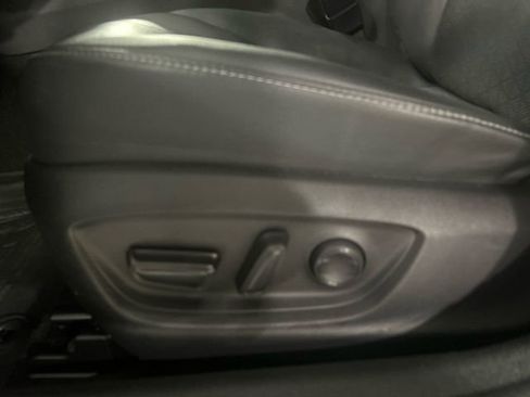 Used 2020 Toyota Camry XSE image 11