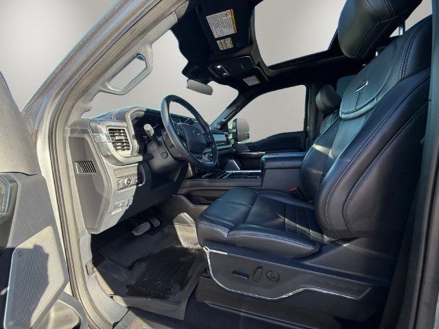 Used 2025 Ford F350 Platinum AWD/4WD image 9