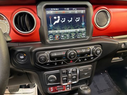 Used 2021 Jeep Wrangler Unlimited Rubicon image 20