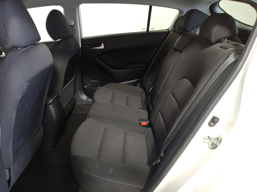 Used 2017 Kia Forte LX FWD image 18