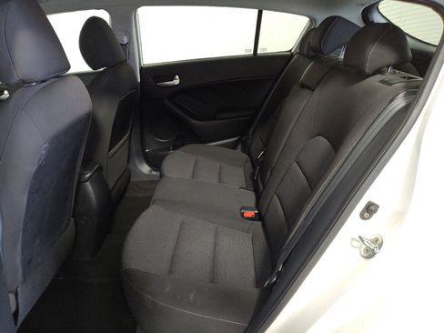 Used 2017 Kia Forte LX FWD image 18