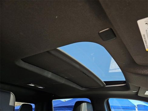 Used 2024 Chevrolet Silverado 2500 High Country w/ High Country Premium Package image 13