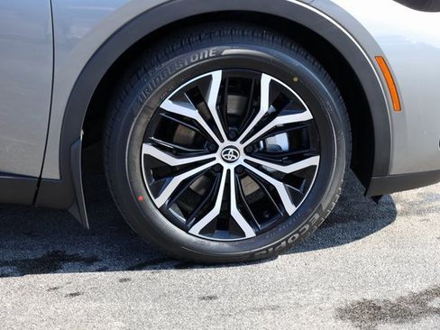 New 2026 Toyota Crown Limited image 9