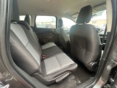 Used 2018 Ford Escape SE w/ SE Sync 3 Package image 36