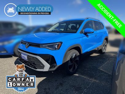 Certified 2025 Volkswagen Taos SE