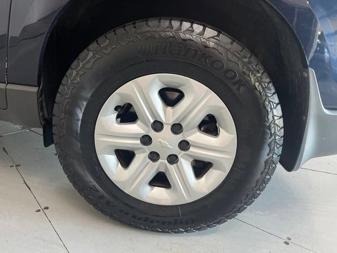 Used 2015 Chevrolet Traverse LS FWD image 15