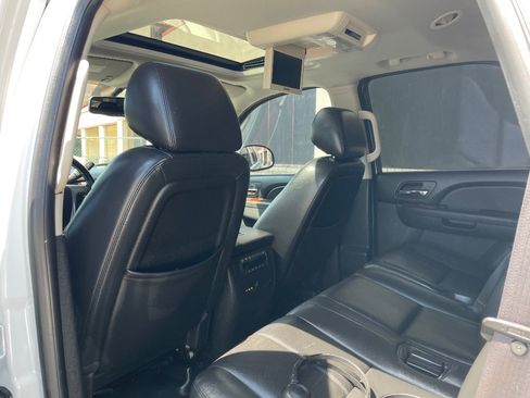 Used 2014 Chevrolet Tahoe LT w/ Luxury Package RWD image 35