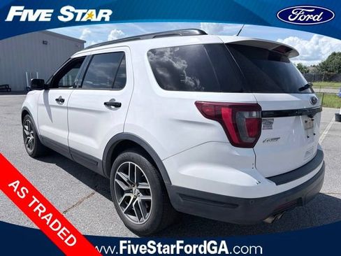 Used 2019 Ford Explorer Sport w/ Equipment Group 401A AWD/4WD image 5