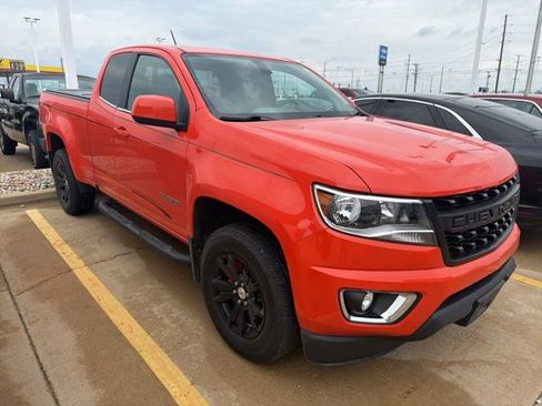 Used 2020 Chevrolet Colorado LT w/ LT Convenience Package image 2