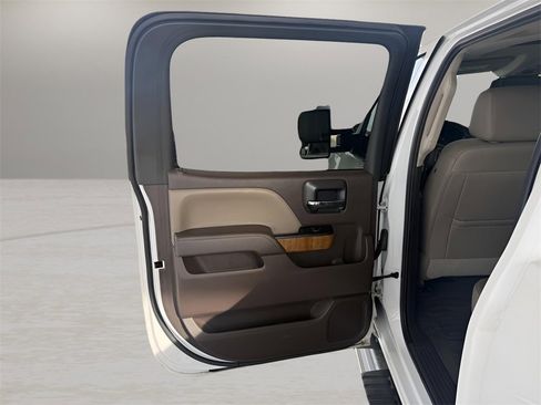 Used 2017 GMC Sierra 1500 SLT w/ SLT Premium Package image 16