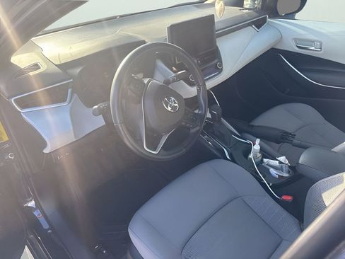 Used 2023 Toyota Corolla SE image 7