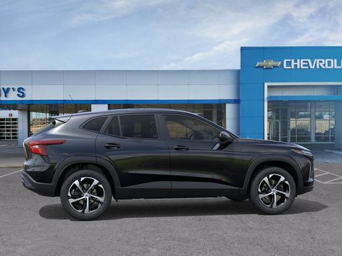 New 2026 Chevrolet Trax RS w/ Driver Confidence Package FWD image 6