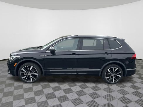 Used 2023 Volkswagen Tiguan SEL R-Line AWD/4WD image 4