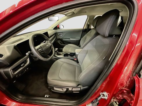 Used 2025 Kia K4 FWD image 13