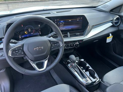 New 2026 Chevrolet Trax LT w/ Driver Confidence Package FWD image 18