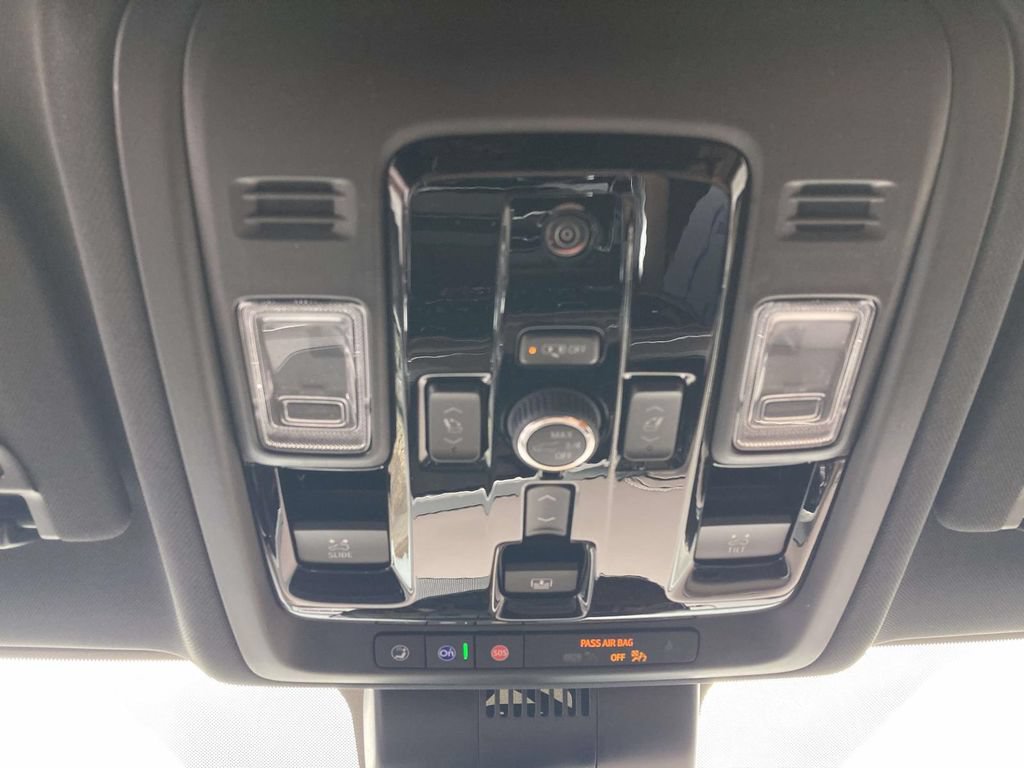 New 2026 Chevrolet Tahoe High Country AWD/4WD image 24