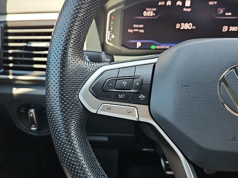 Used 2020 Volkswagen Atlas Cross Sport SEL R-Line w/ Cross Sport MDO Package FWD image 17