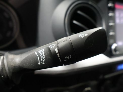 Used 2023 Toyota Tacoma Limited image 38