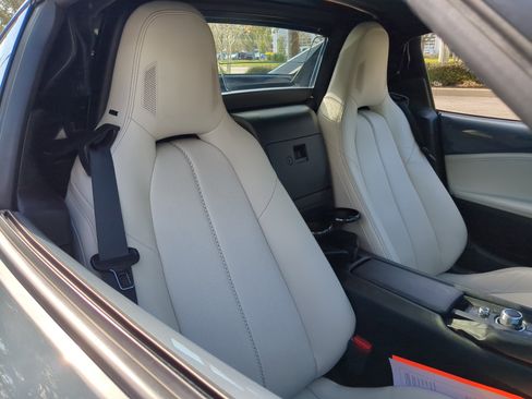 Used 2021 MAZDA MX-5 Miata RF Grand Touring image 16