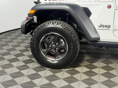 Used 2023 Jeep Gladiator Rubicon w/ LED Lighting Group AWD/4WD image 11