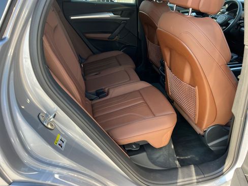 Certified 2025 Audi Q5 2.0T Premium w/ Convenience Plus Package image 15