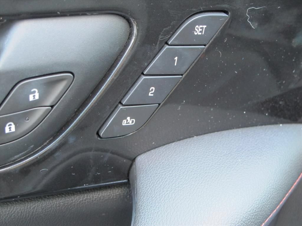 Used 2021 Chevrolet Blazer RS w/ Enhanced Convenience Package FWD image 11