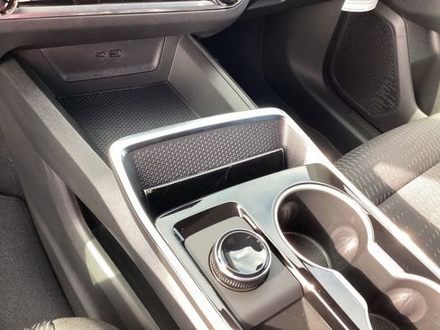 New 2026 Chevrolet Equinox LT image 14