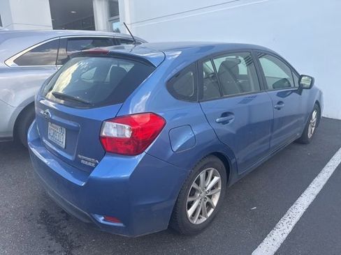 Used 2014 Subaru Impreza 2.0i Premium w/ Popular Package #1 AWD/4WD image 3