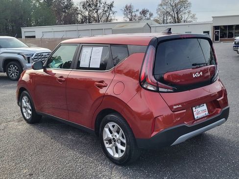 Used 2024 Kia Soul LX w/ Option Group 015 image 5
