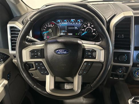 Used 2017 Ford F150 Lariat w/ Equipment Group 501A Mid AWD/4WD image 11