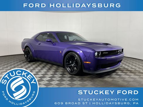 Used 2023 Dodge Challenger R/T Scat Pack image 1