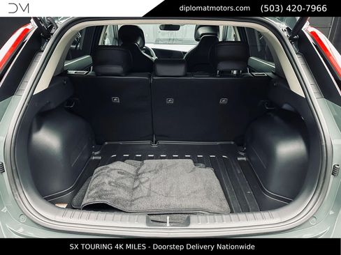 Used 2023 Kia Niro SX Touring FWD image 50