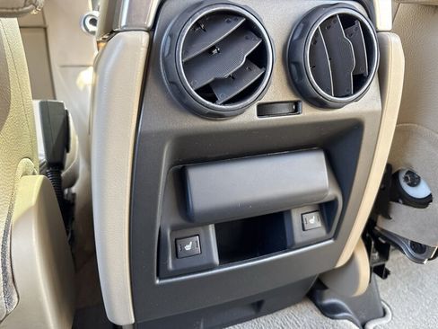 Used 2014 Land Rover LR4 HSE AWD/4WD image 28