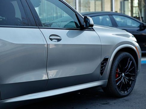 New 2026 BMW X5 xDrive40i w/ M Sport Package image 8