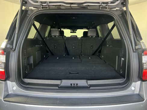 Used 2021 Ford Expedition Max Limited AWD/4WD image 34